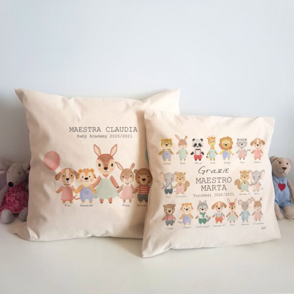 cuscino personalizzato per maestra classe alunni bibibaby, nome colore animaletto